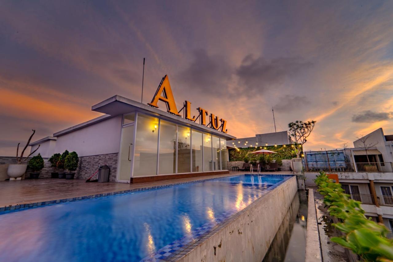Redliving Apartemen Premium Exclusive Seturan Yogyakarta Luaran gambar